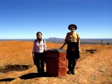 Ayers Rock summit [Uluru] * 1280 x 960 * (283KB)